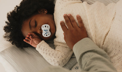 Bébé dort beaucoup : comprendre et savoir quand s'inquiéter