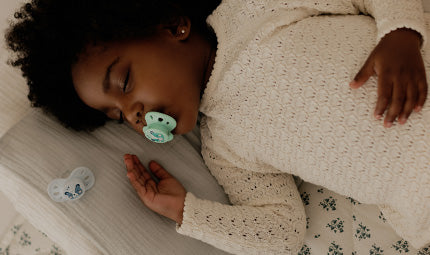 Cycle du sommeil de bébé : phases et durées expliquées