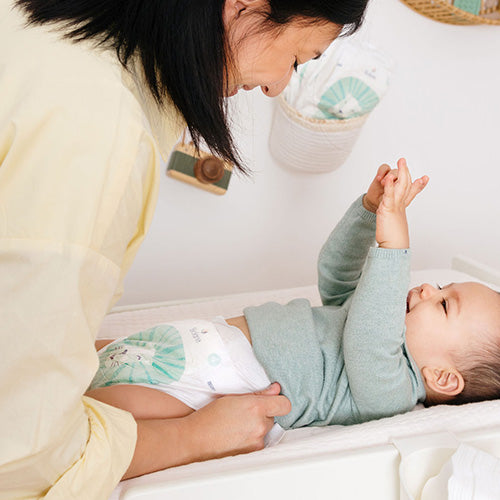 Comment changer son bébé - 4 étapes pour changer une couche